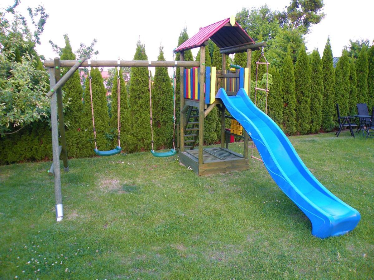 Domki Zabi Staw Mikołajki Exterior photo